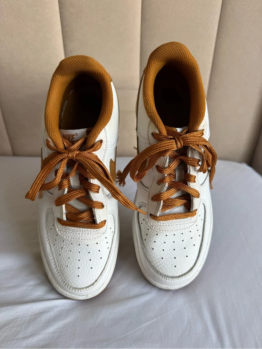 Nike Kids Low-Top Sneakers — White & Brown Swoosh